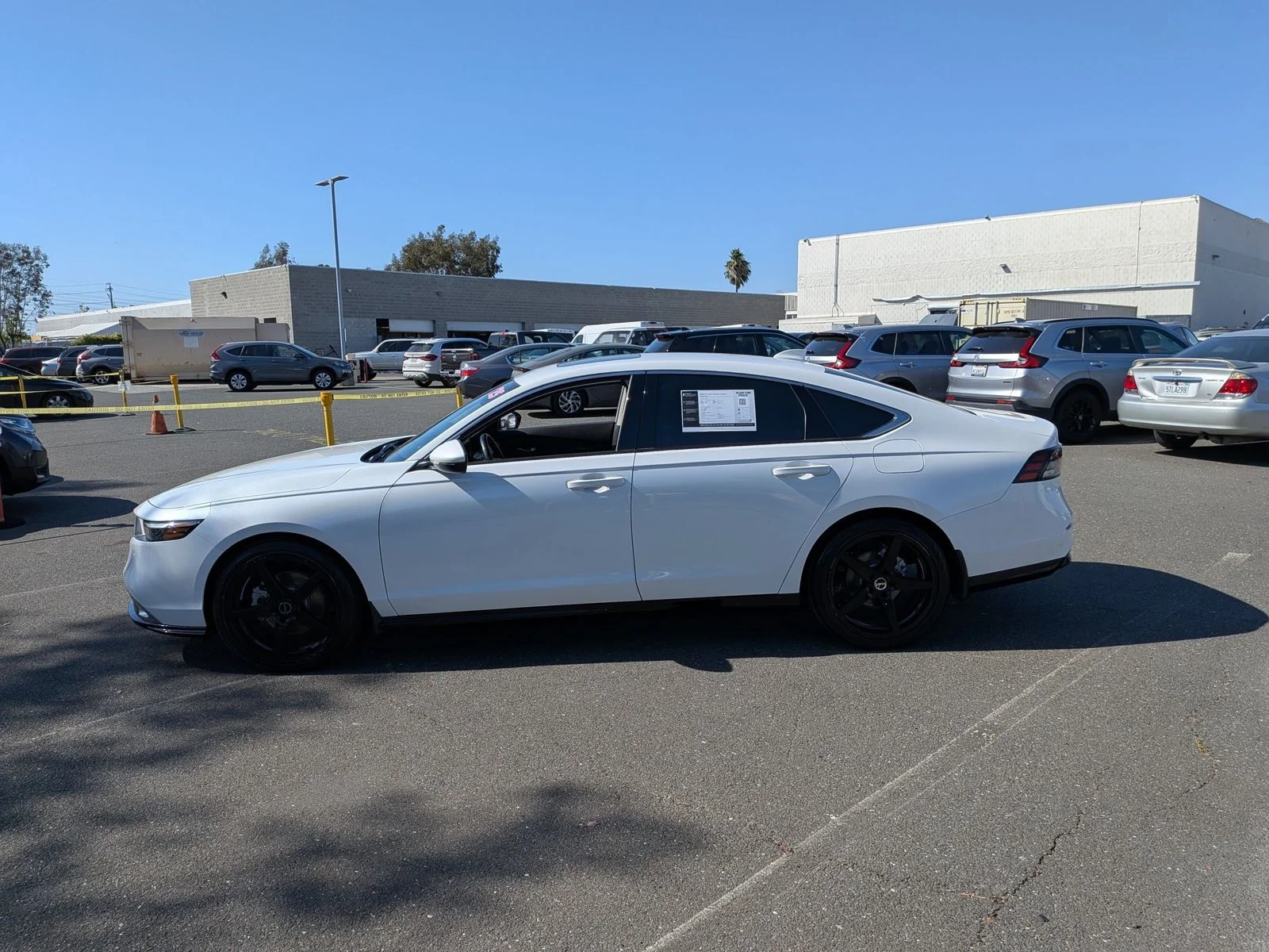 Used 2025 White Honda Touring image 9