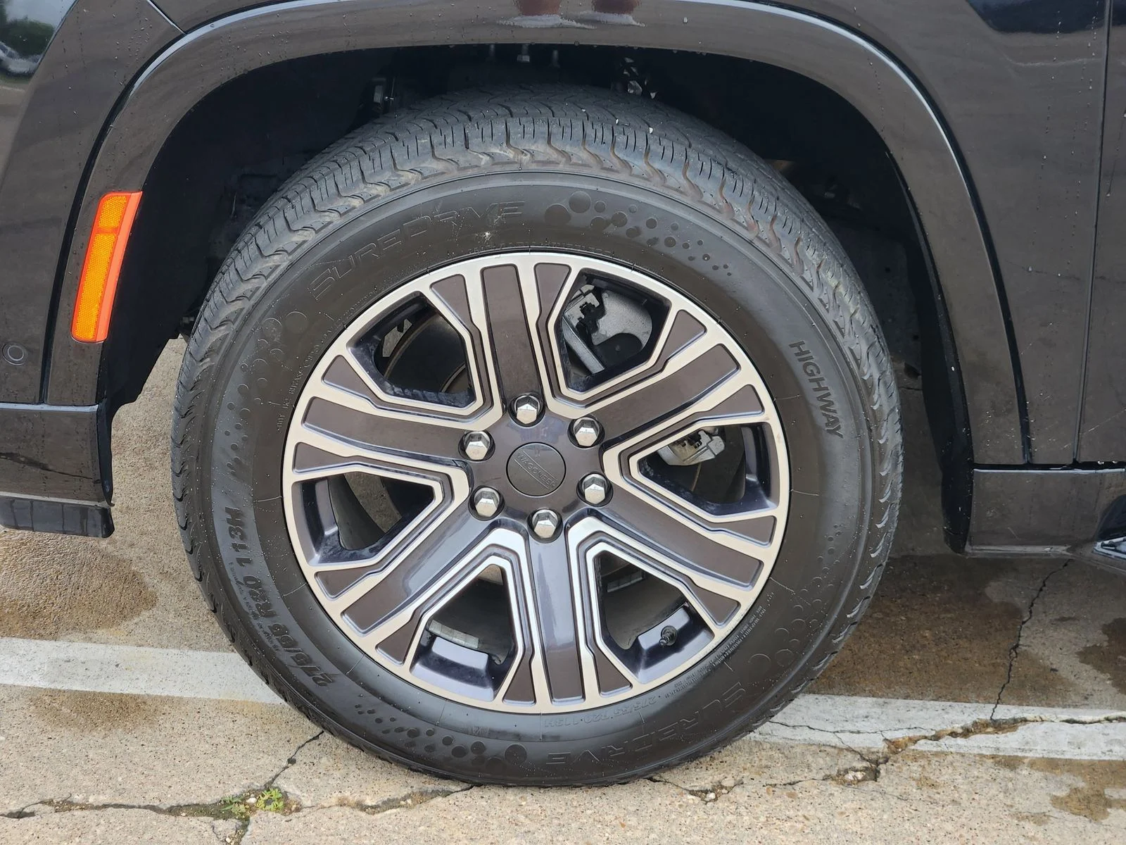 Used 2024 Black Jeep Series II image 9
