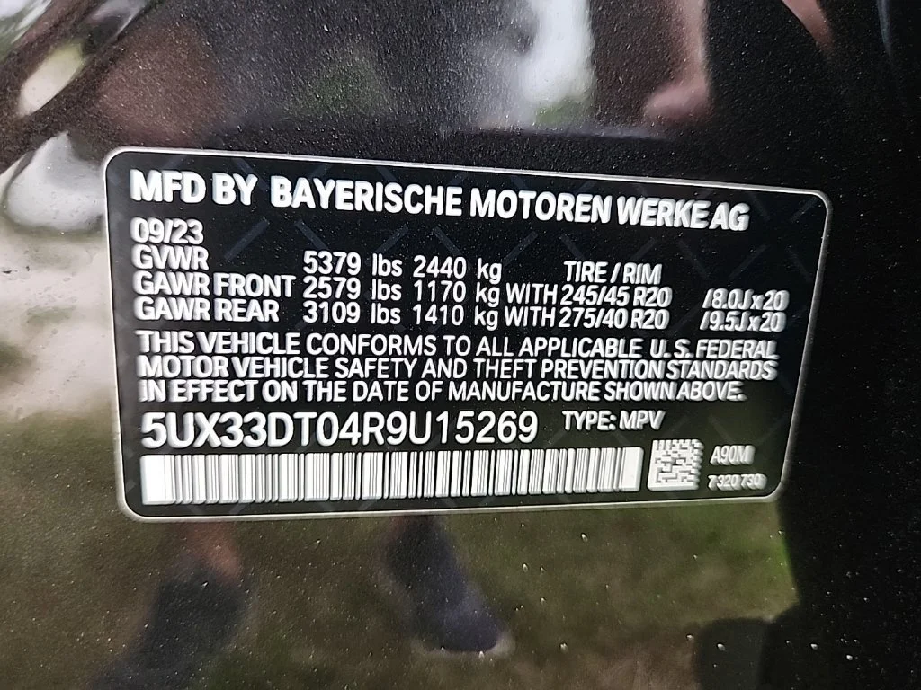 Used 2024 Dark Graphite Metallic BMW xDrive30i image 8