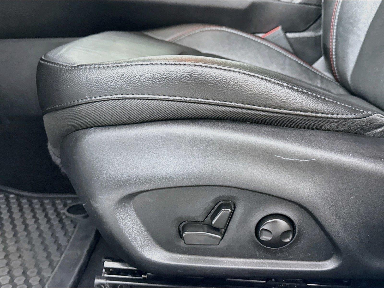 Used 2022 Bright White Clearcoat Jeep Trailhawk image 29