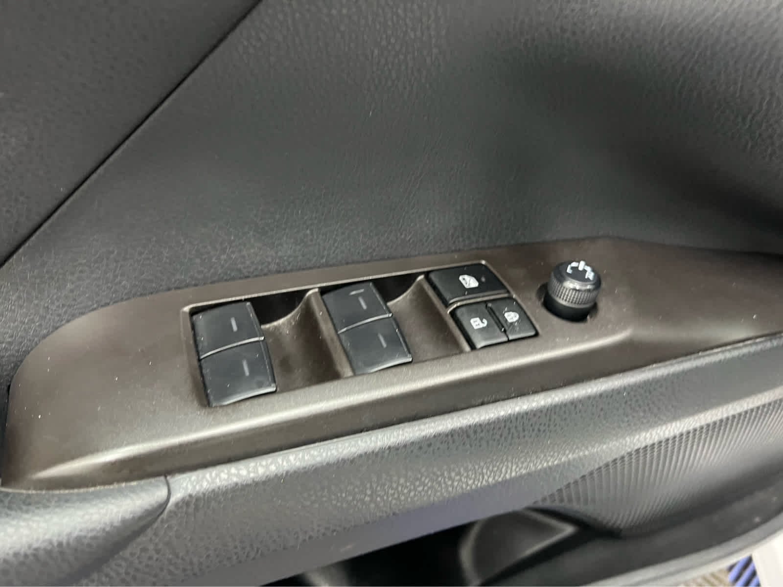 Used 2024 Ice Cap Toyota SE image 19