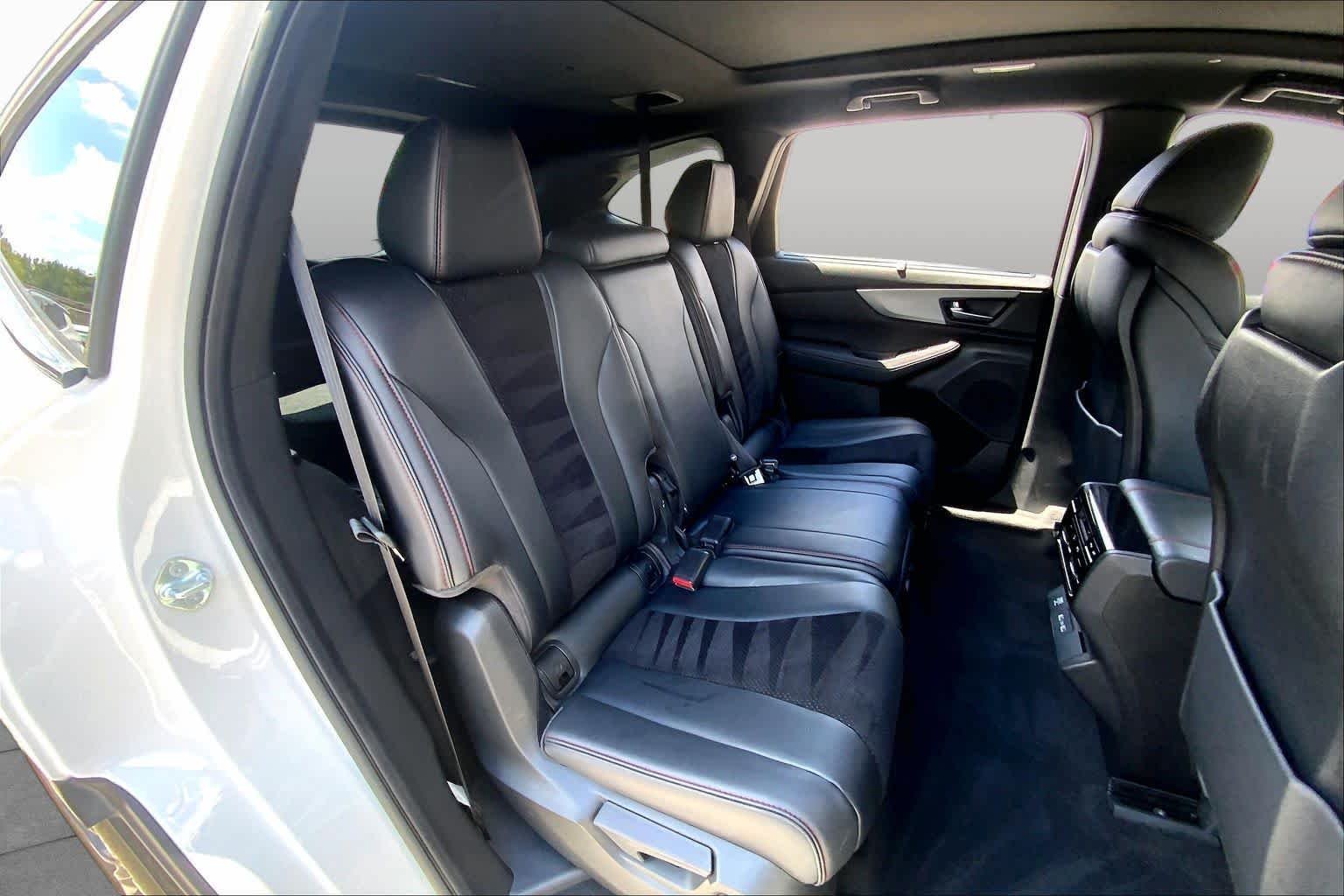 Used 2024 Platinum White Pearl Acura w/A-Spec Package image 20