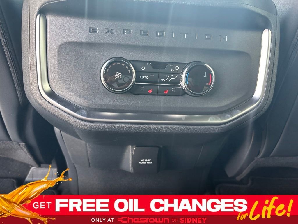 New 2026 Star White Metallic Tri-Coat Ford MAX Platinum® image 28