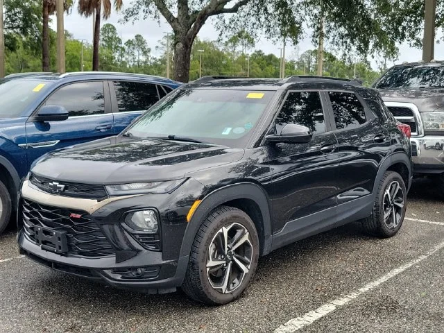 Used 2022 MOSAIC BLACK METALLIC Chevrolet RS image 4