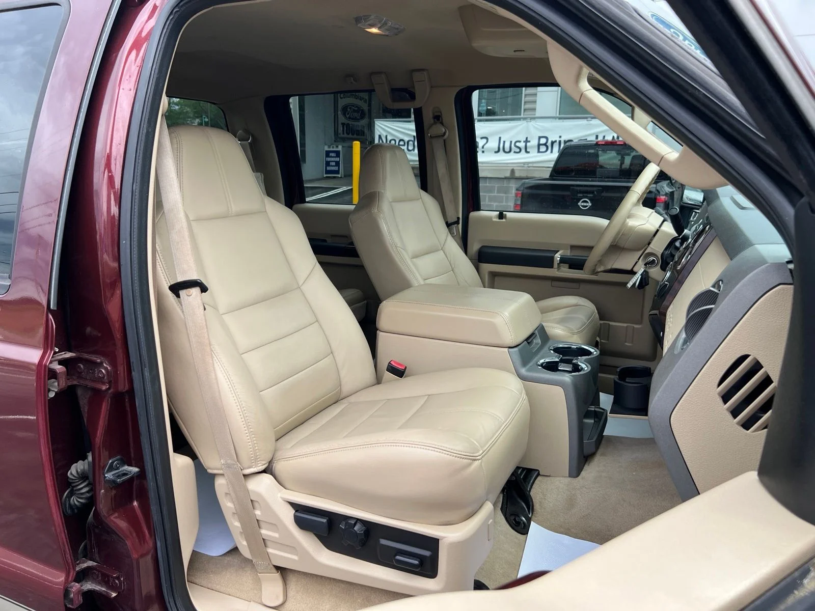 Used 2009 Royal Red Clearcoat Metallic Ford Lariat image 41