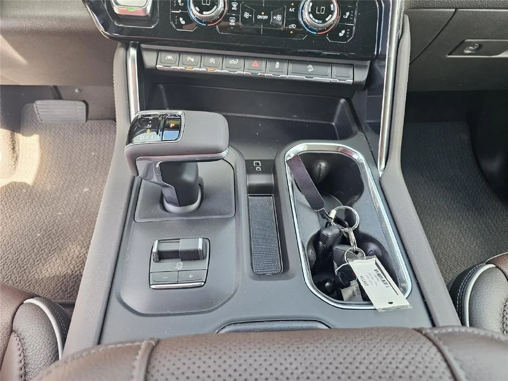 Used 2026 Glacier White Tricoat GMC Denali image 28