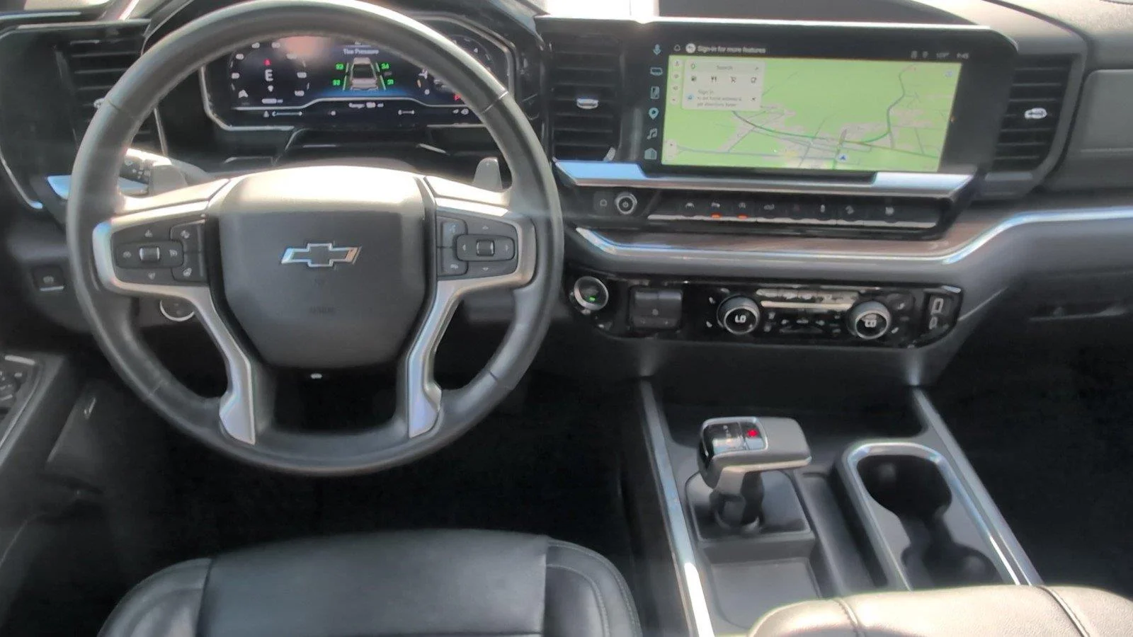 Used 2025 Summit White Chevrolet RST image 33