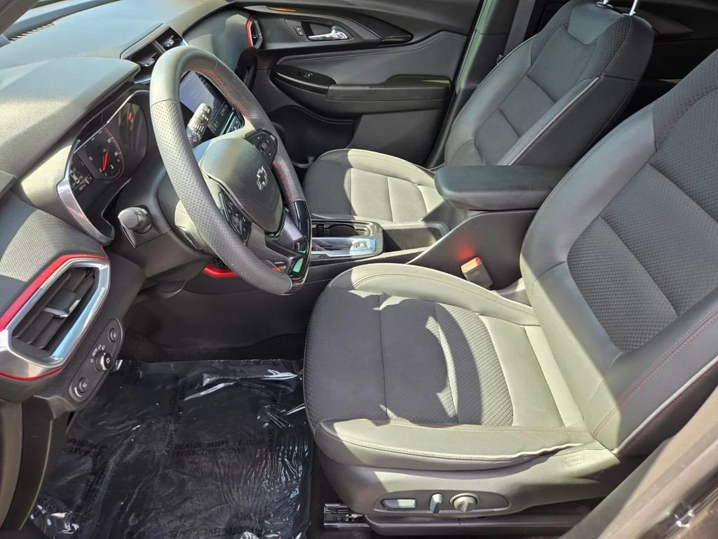 Used 2023 Mosaic Black Metallic Chevrolet RS image 10