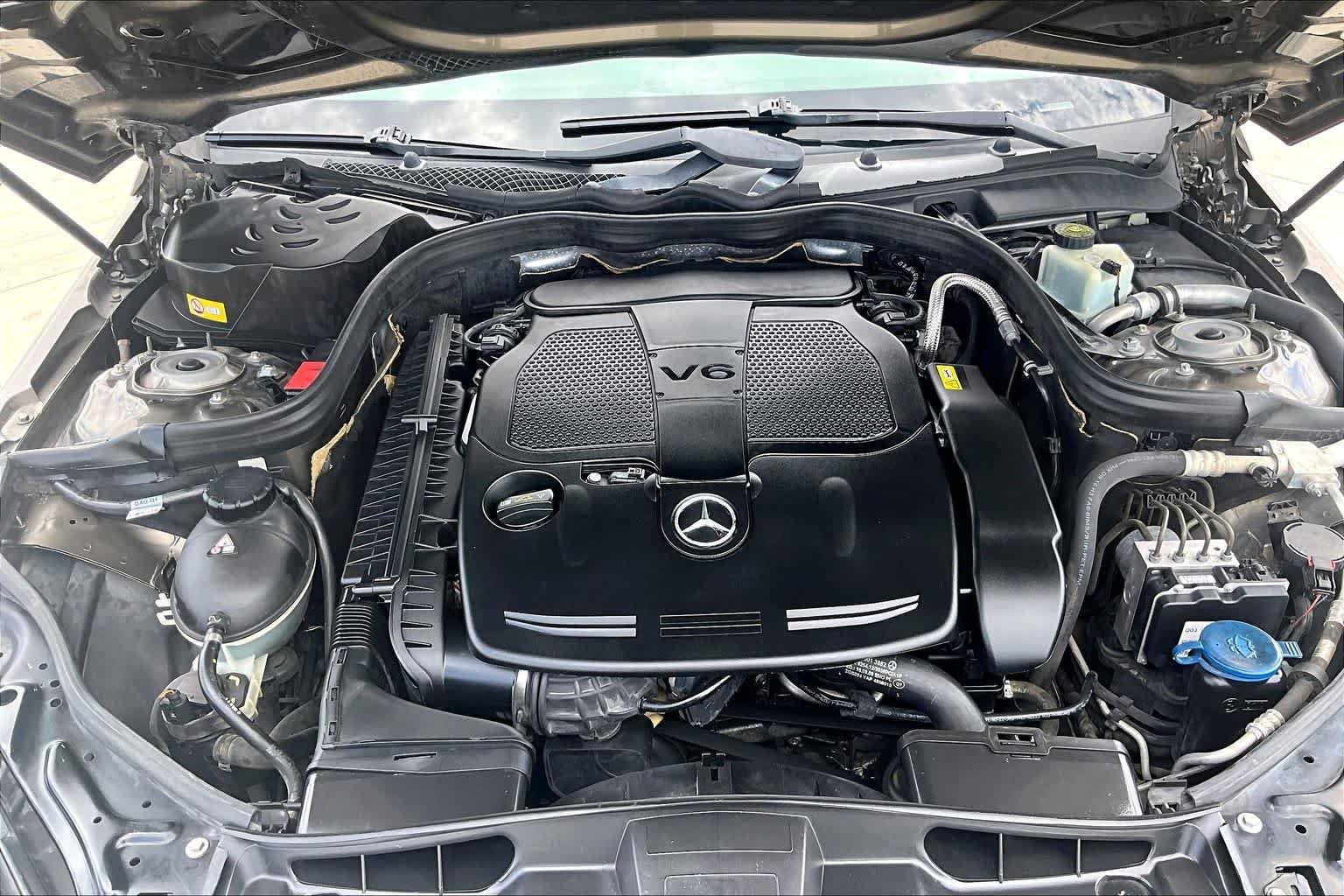 Used 2013 Indium Grey Metallic Mercedes-Benz E 350 Luxury image 26