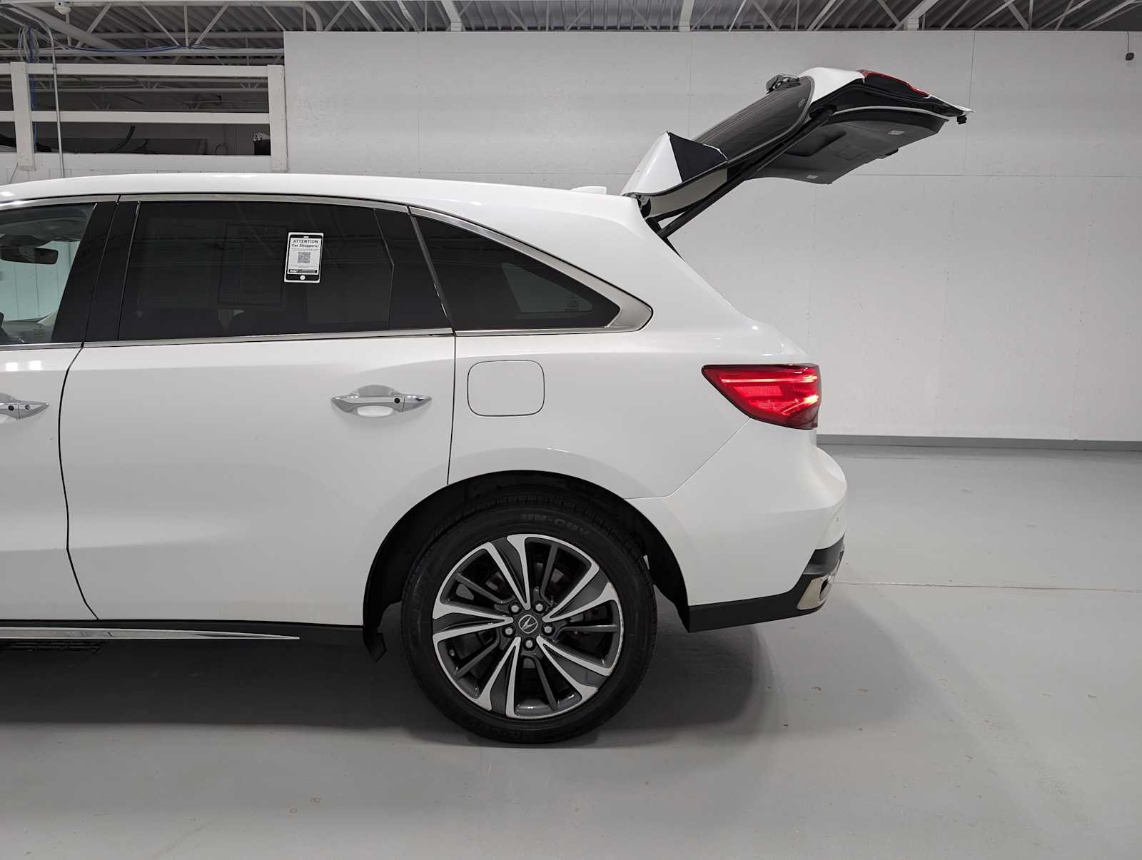 Used 2020 Platinum White Pearl Acura w/Technology Pkg image 11