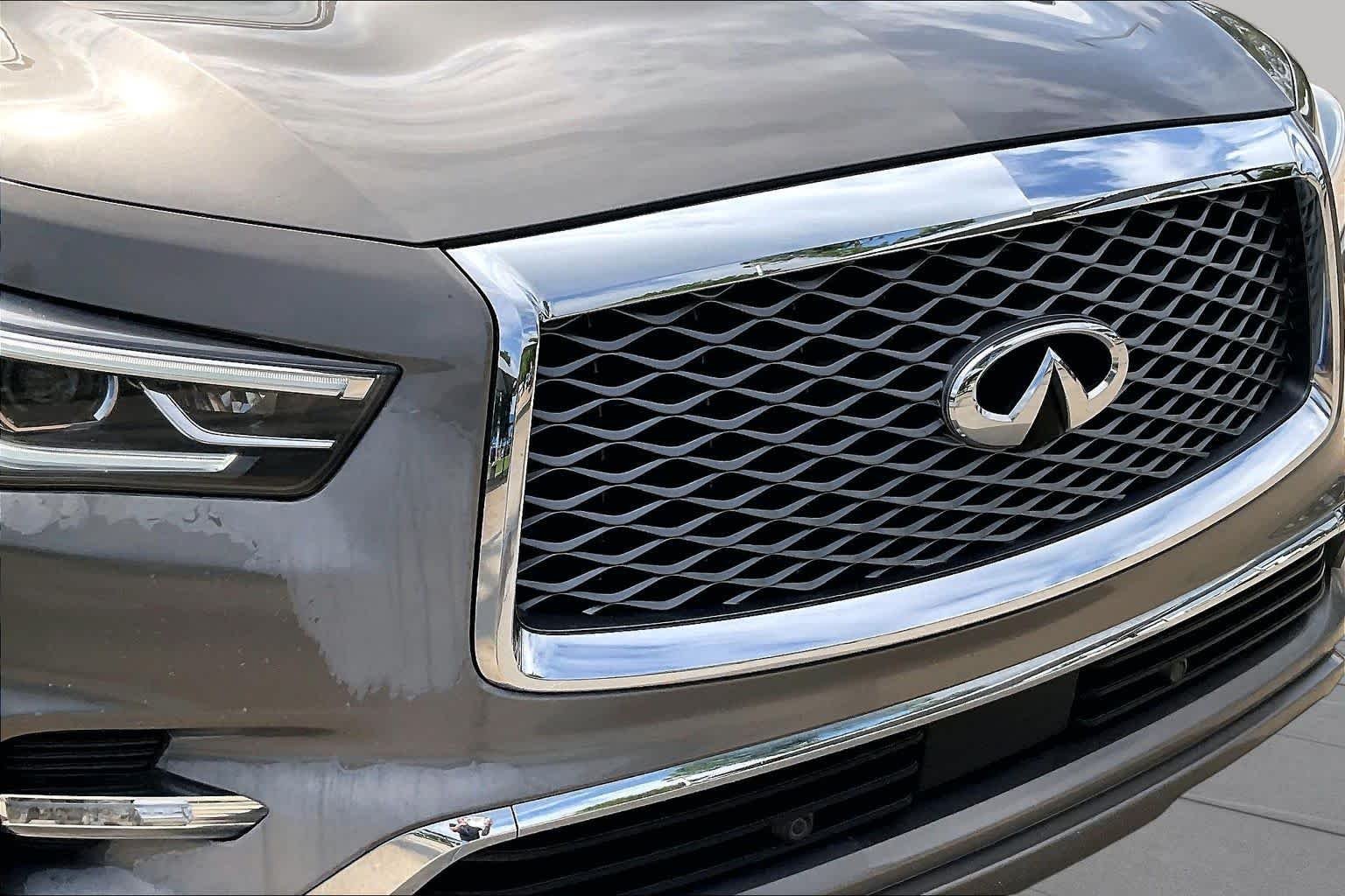Used 2019 Smoky Quartz INFINITI LUXE image 29