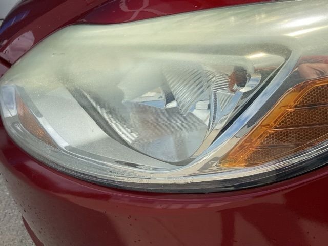 Used 2014 Red Ford SE image 5