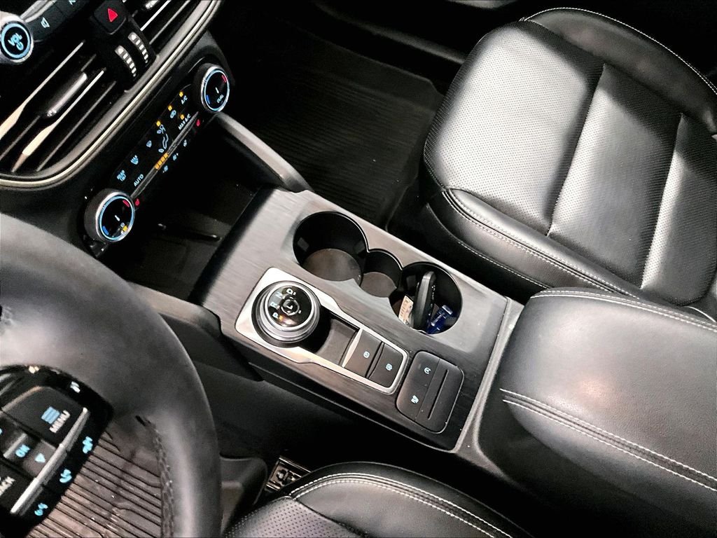 Used 2022 Black Metallic Ford SEL image 20