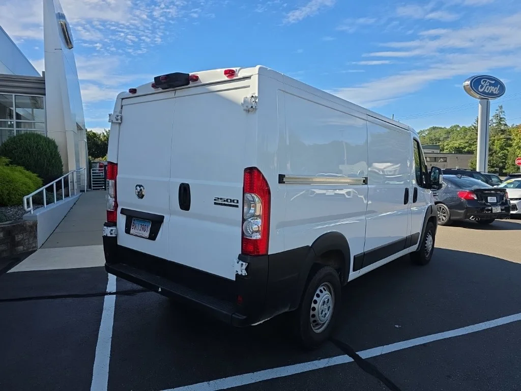 Used 2025 White Ram Base image 3