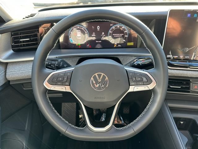 New 2026 Platinum Gray Metallic Volkswagen 2.0T S image 23
