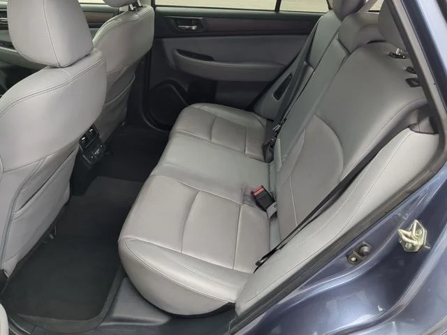 Used 2018 Blue Subaru 2.5i image 31