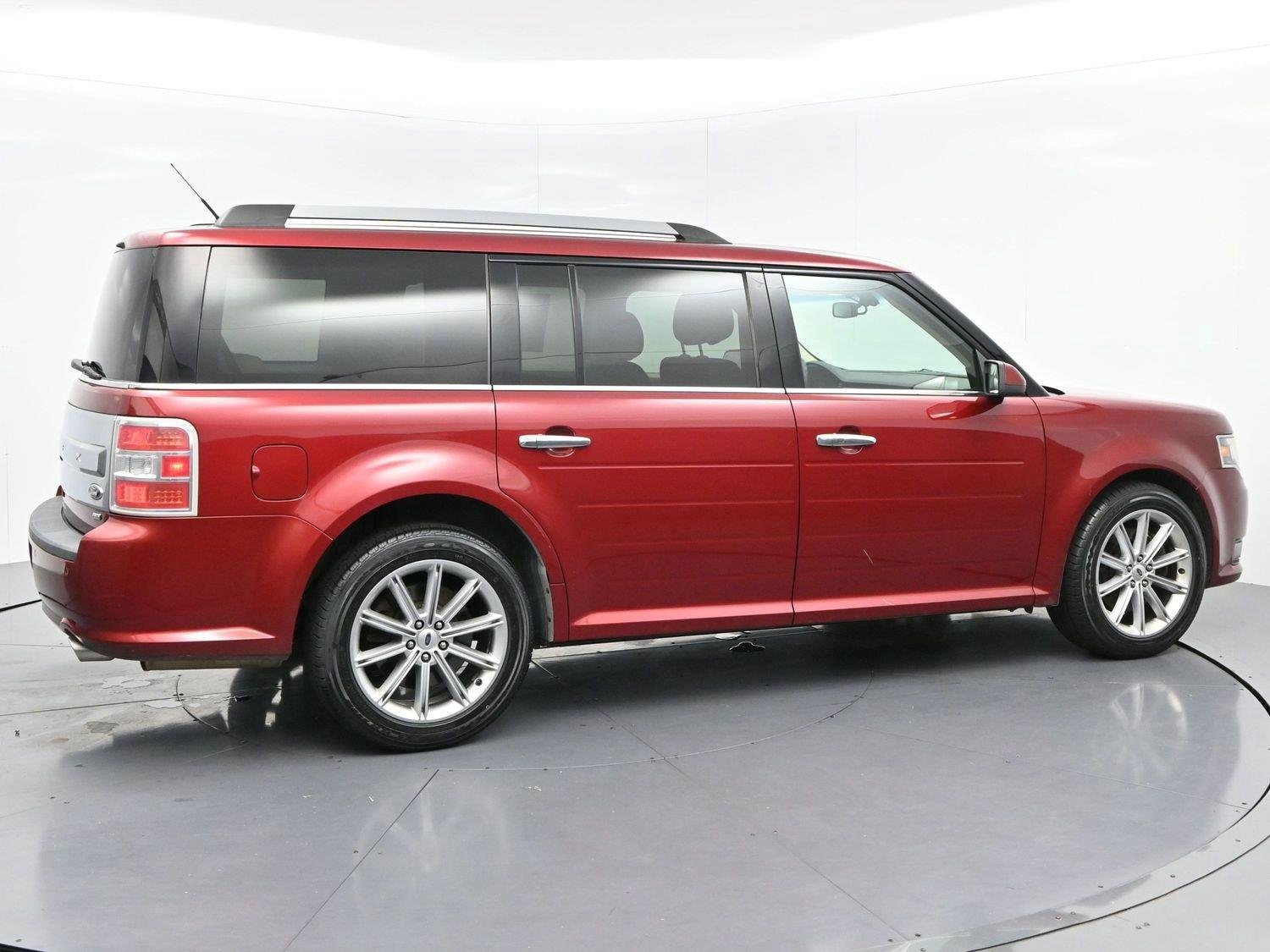 Used 2014 Ruby Red Metallic Tinted Clearcoat Ford Limited image 8