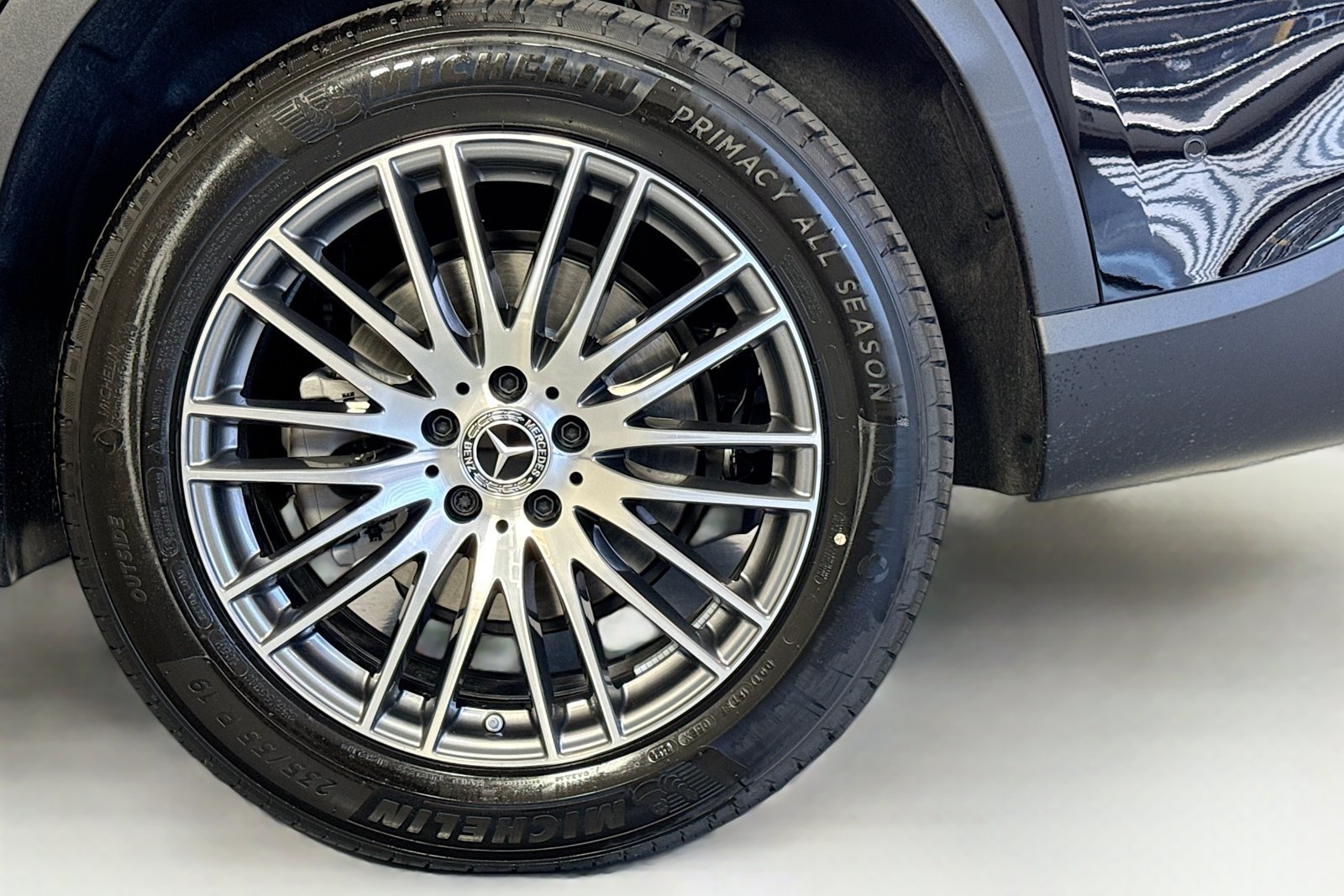 New 2026 Black Mercedes-Benz GLC 300 image 29