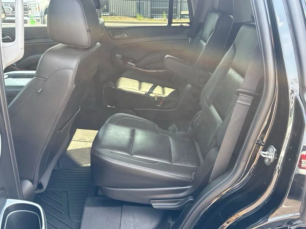 Used 2019 Black Chevrolet Premier image 26