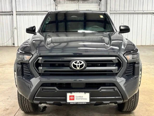 Used 2026  Toyota SR image 2