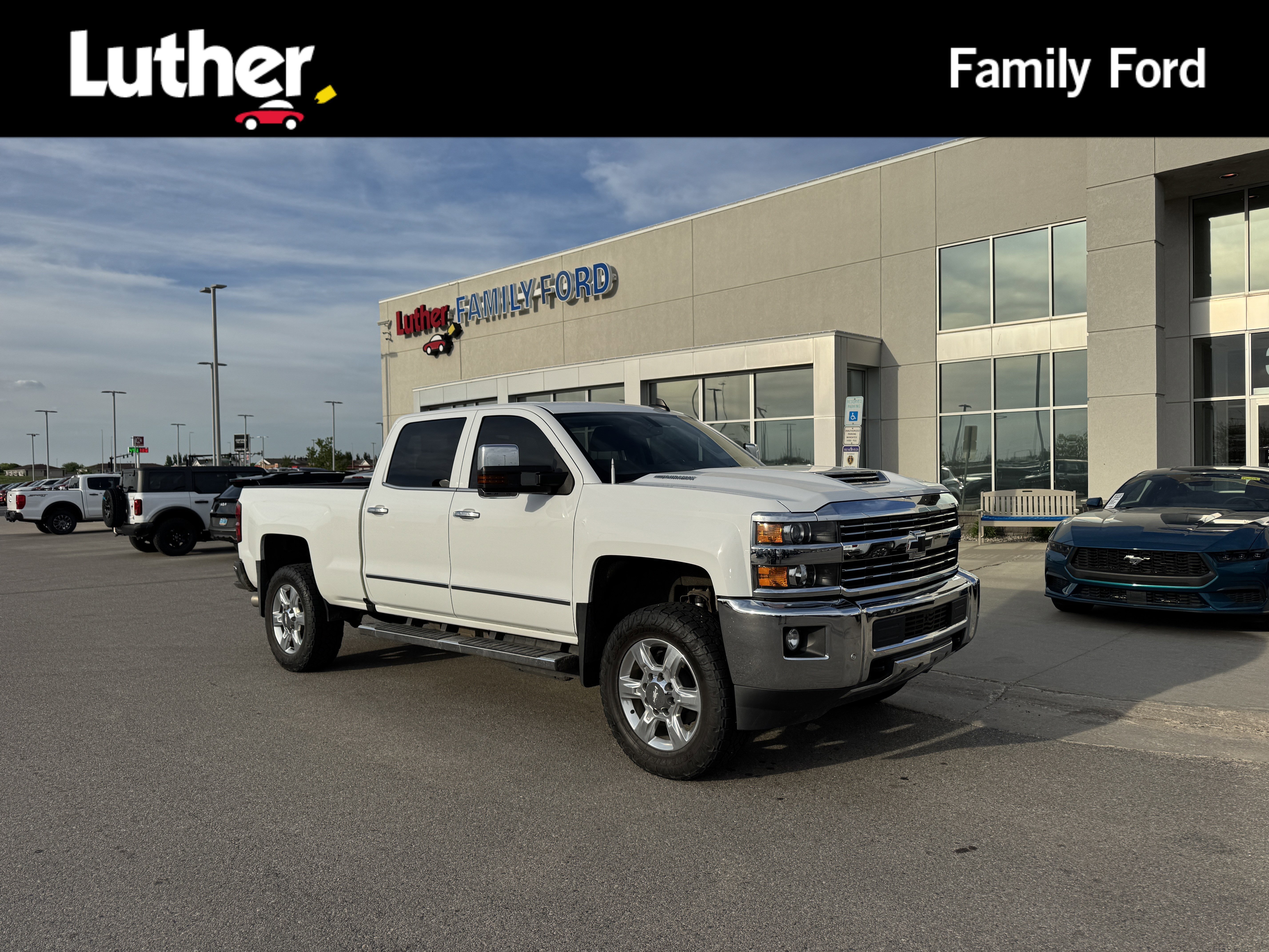 2019 Chevrolet Silverado HD LTZ 4WD Crew Cab Standard Box's photo