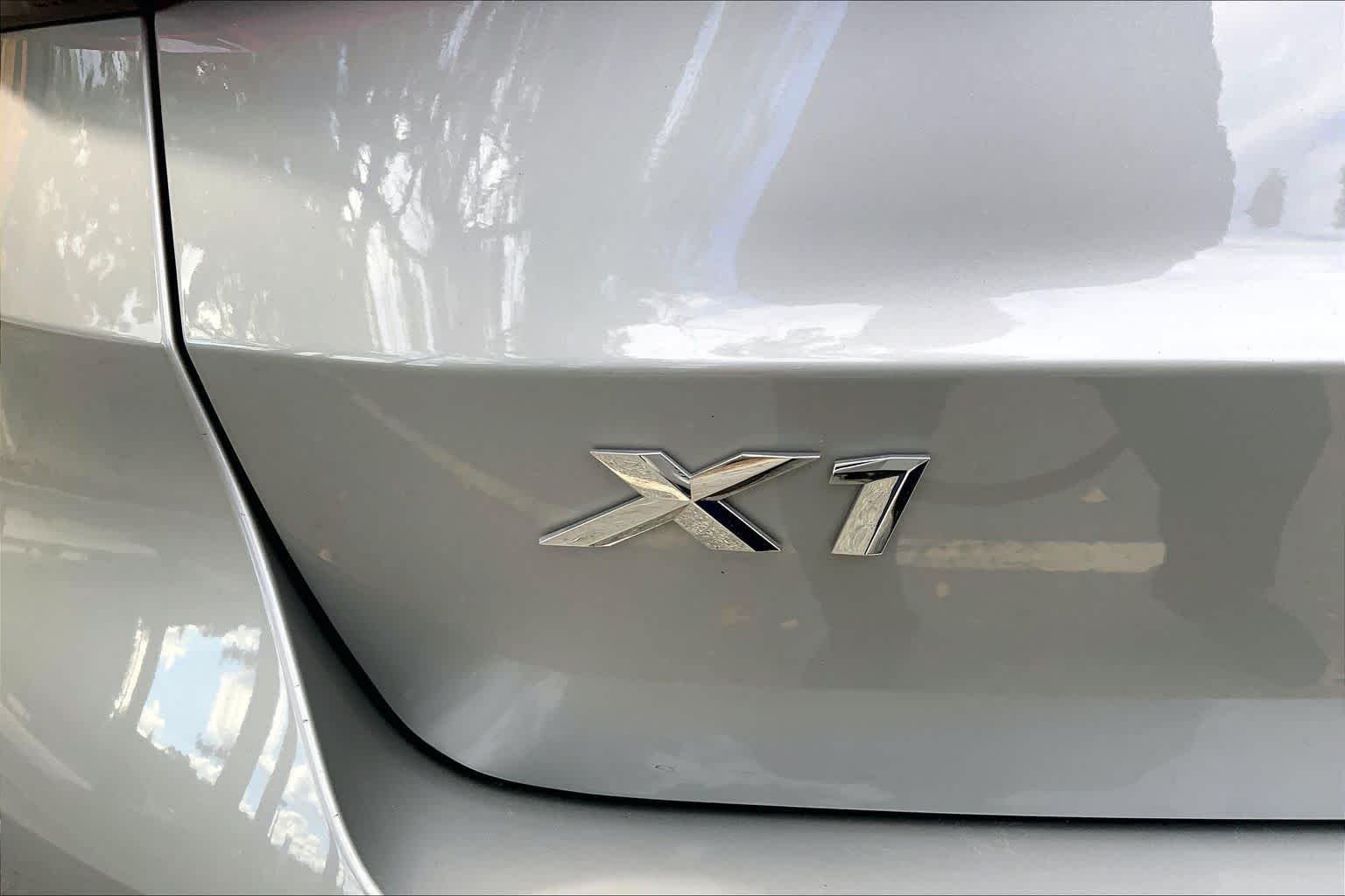 Certified Used 2023 Space Silver Metallic BMW xDrive28i image 9