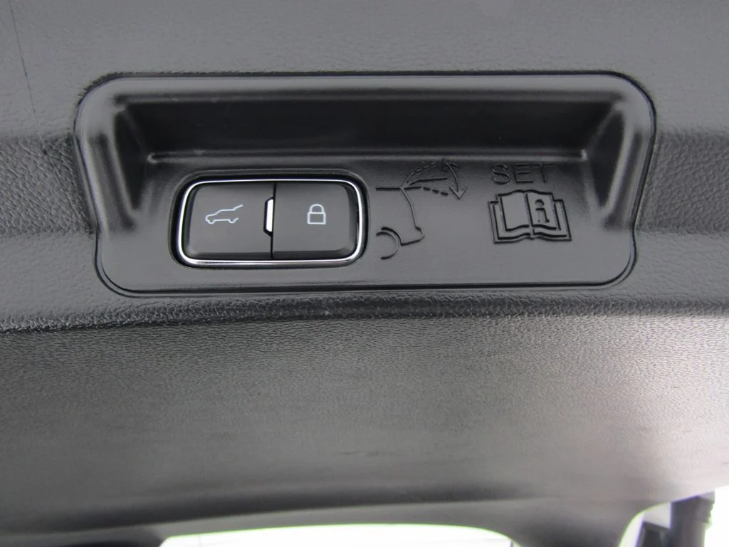 Used 2025 Star White Ford Active image 23