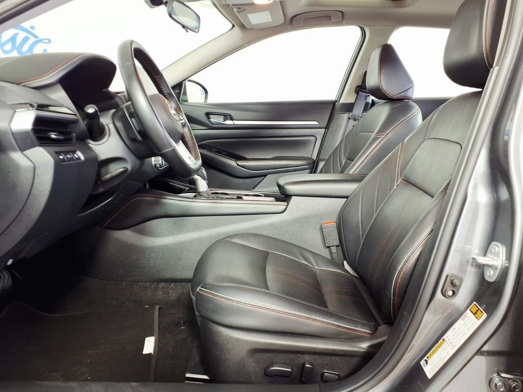 Used 2025 Gun Metallic Nissan SR image 7