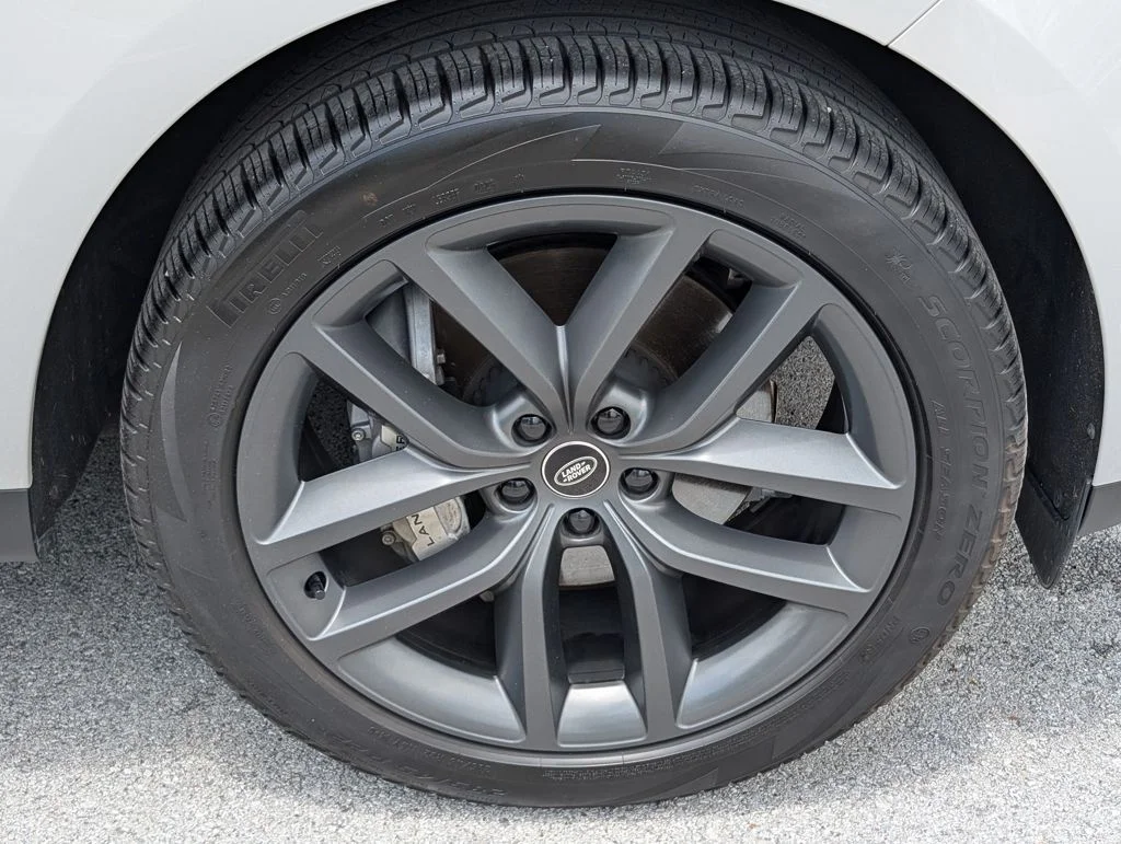 Certified Used 2025 Gray Land Rover SE image 28