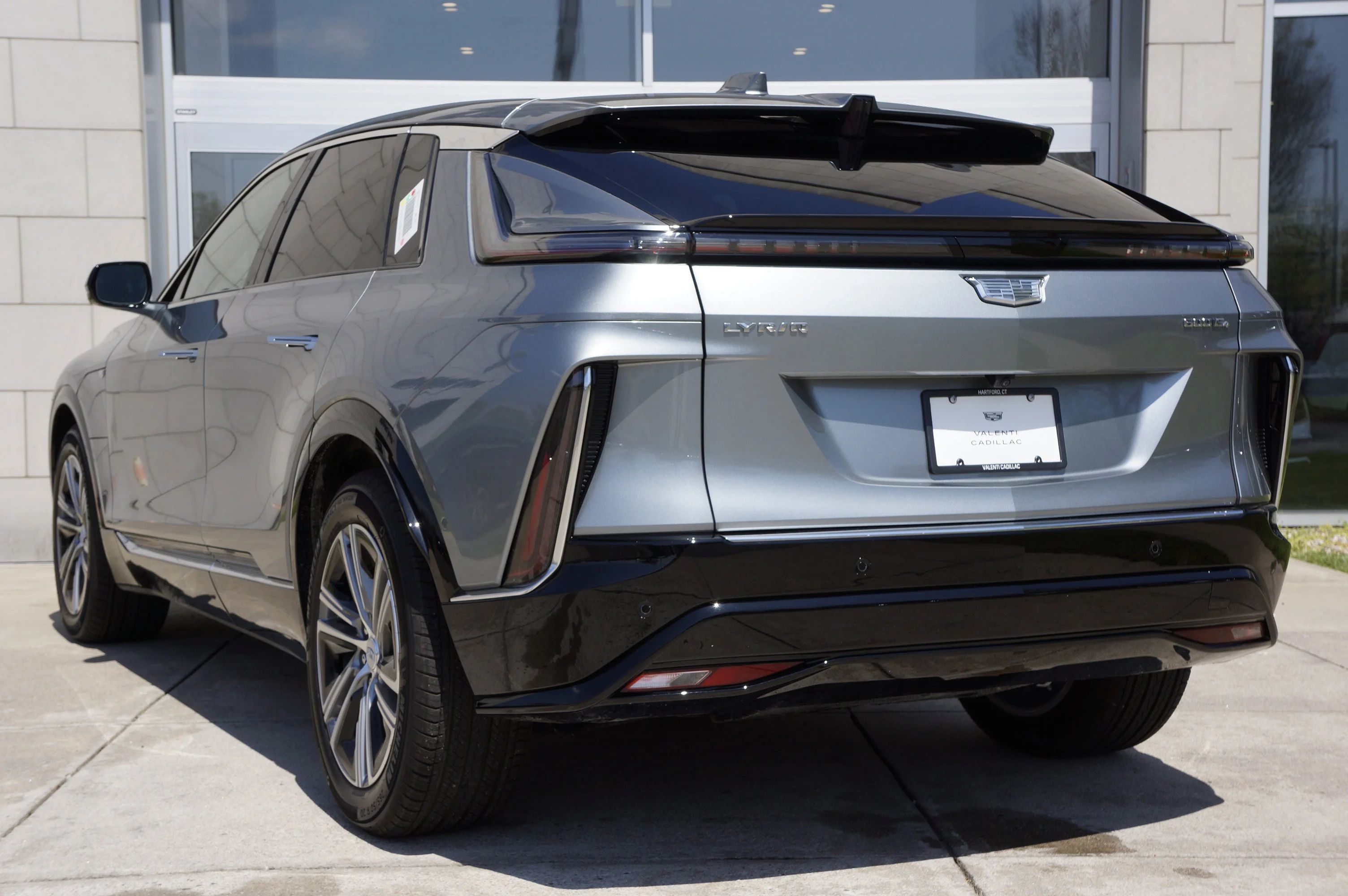 Used 2024 Argent Silver Metallic Cadillac Tech image 9