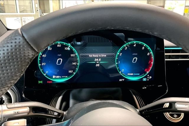 New 2027 Emerald Green Metallic Mercedes-Benz S 580 image 13