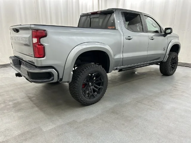 New 2026 Sterling Gray Metallic Chevrolet RST image 4