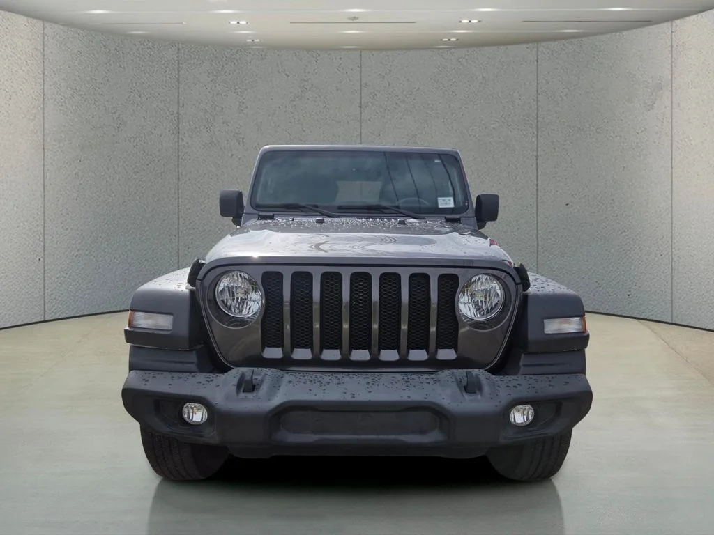 Used 2023 Gray Jeep Sport S image 8