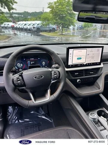 New 2026 Agate Black Metallic Ford Tremor® image 31