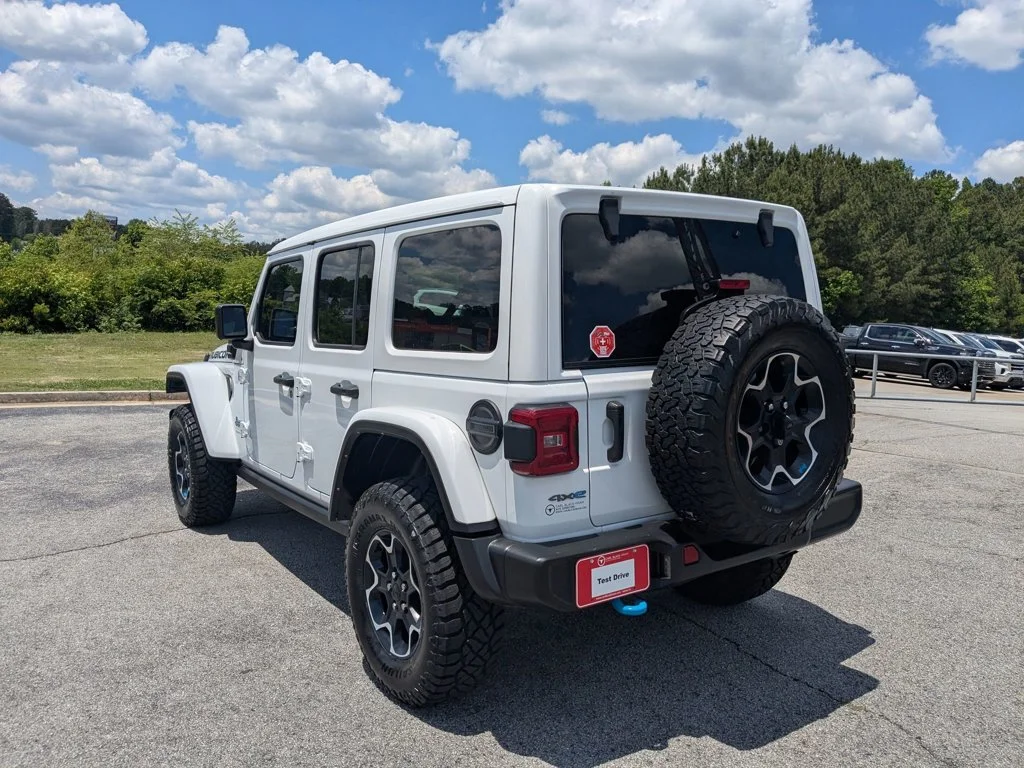 Used 2023 Bright White Clearcoat Jeep Rubicon image 7