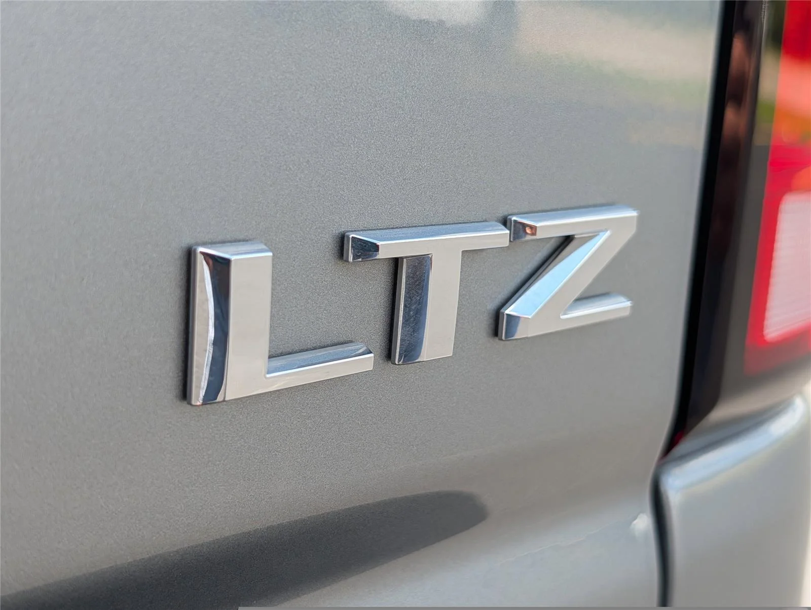 Used 2025 Sterling Gray Metallic Chevrolet LTZ image 38
