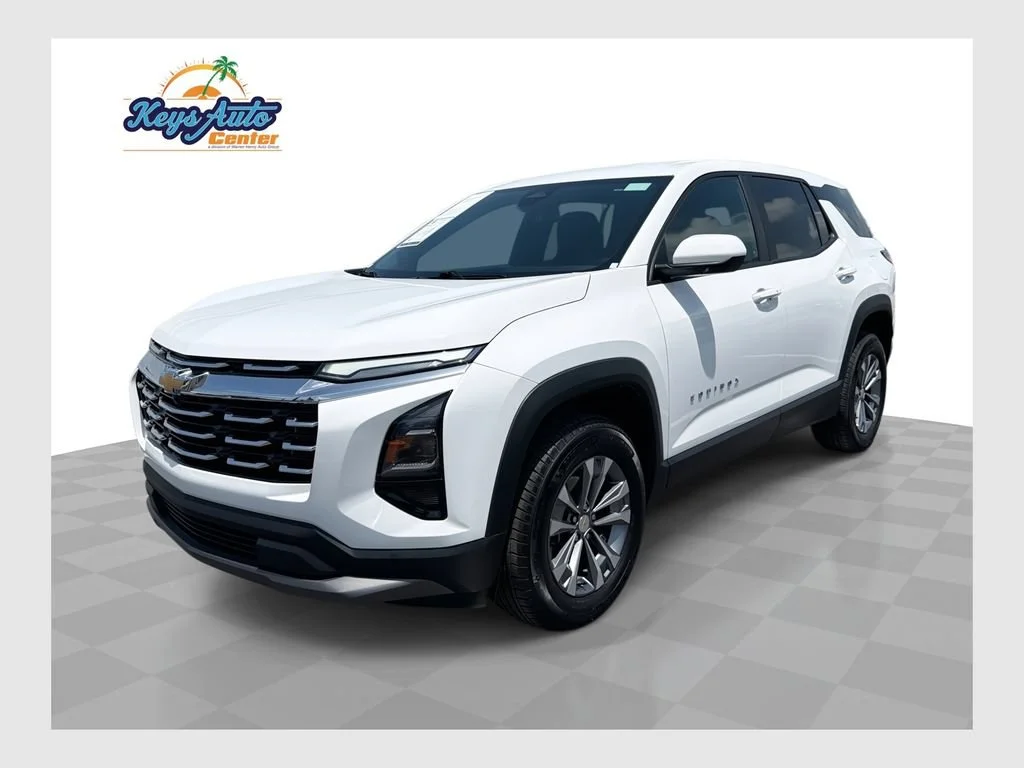 Used 2025 Summit White Chevrolet LT image 1