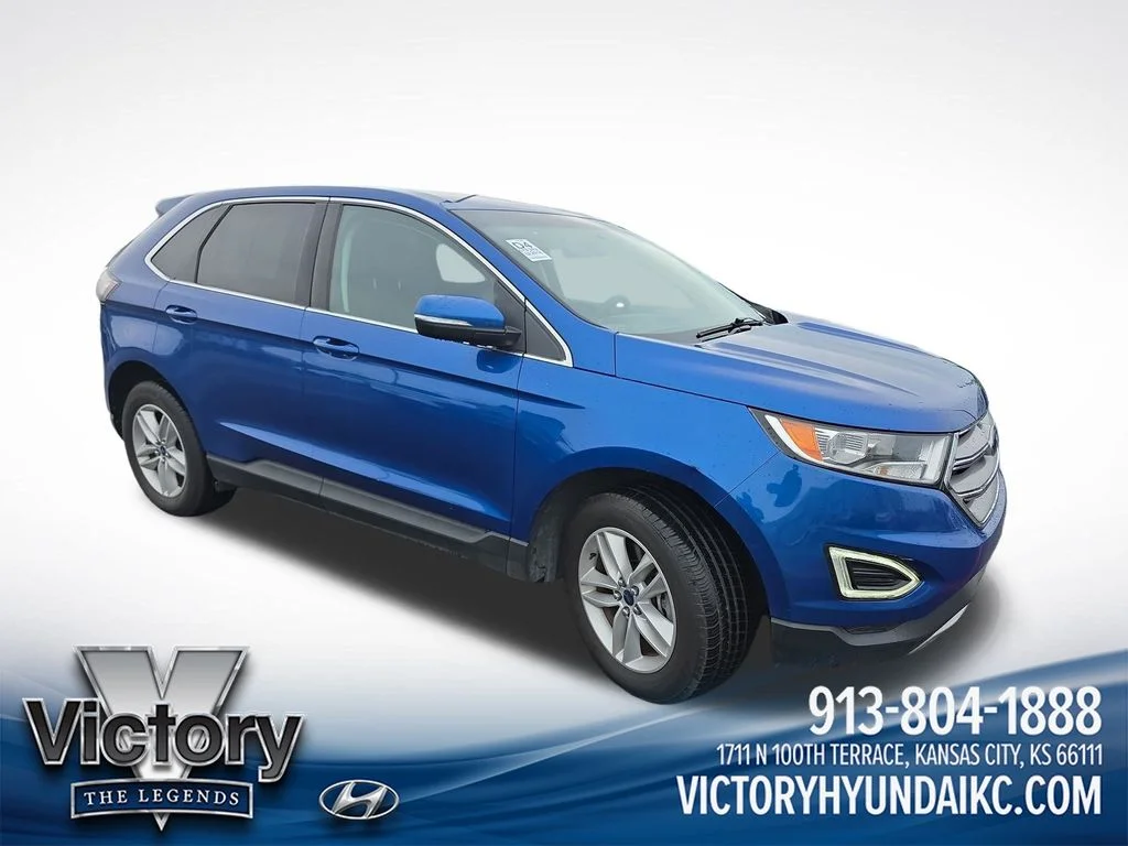 Used 2018 Blue Ford SEL image 7