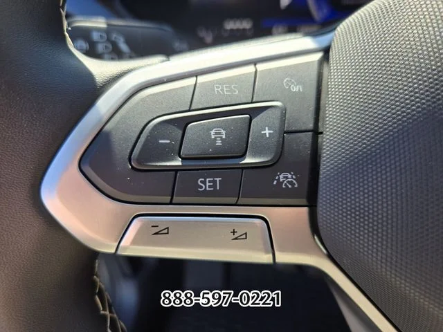Certified Used 2024 Platinum Gray Metallic Volkswagen 1.5T SE image 29