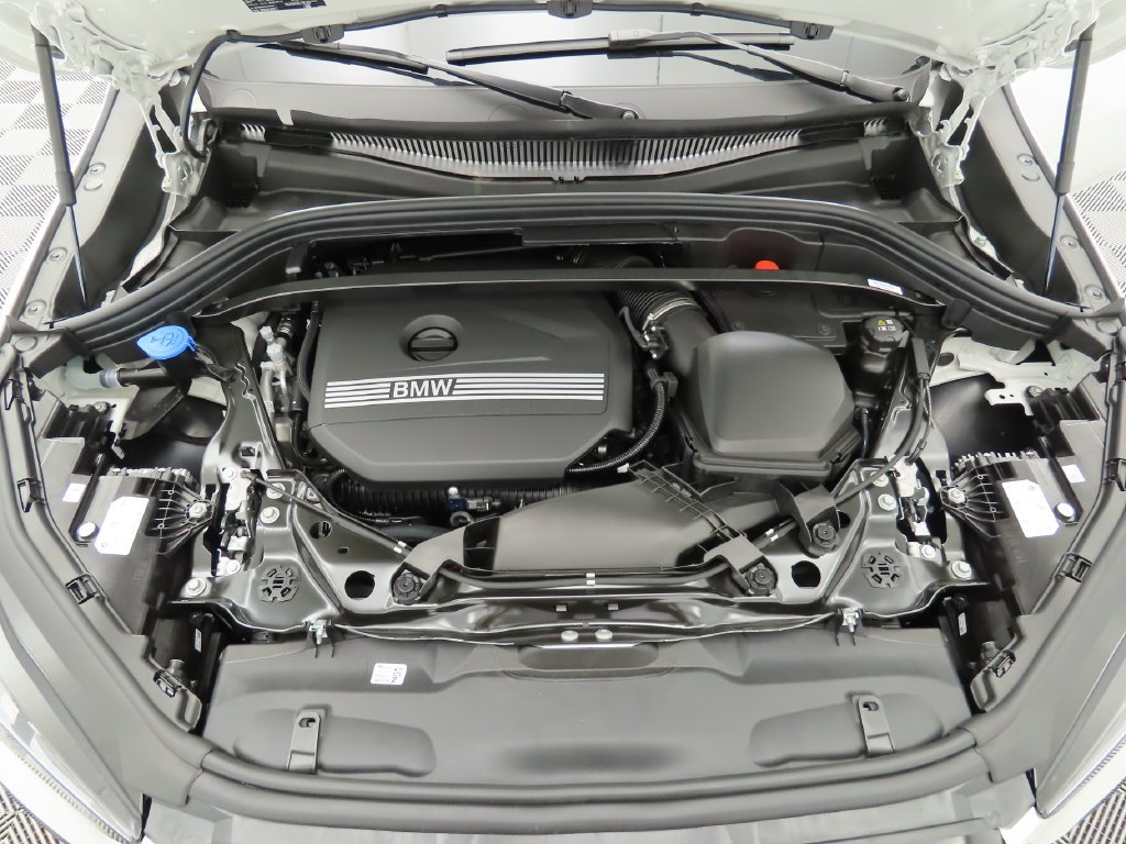 Certified Used 2026 Alpine White BMW xDrive28i image 28