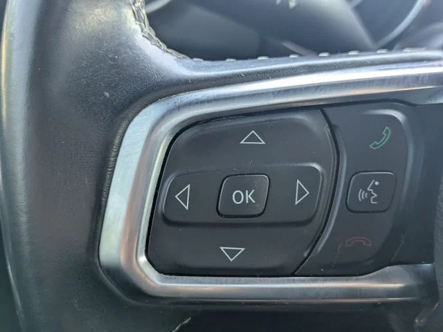 Used 2020 Silver Jeep Sport image 23