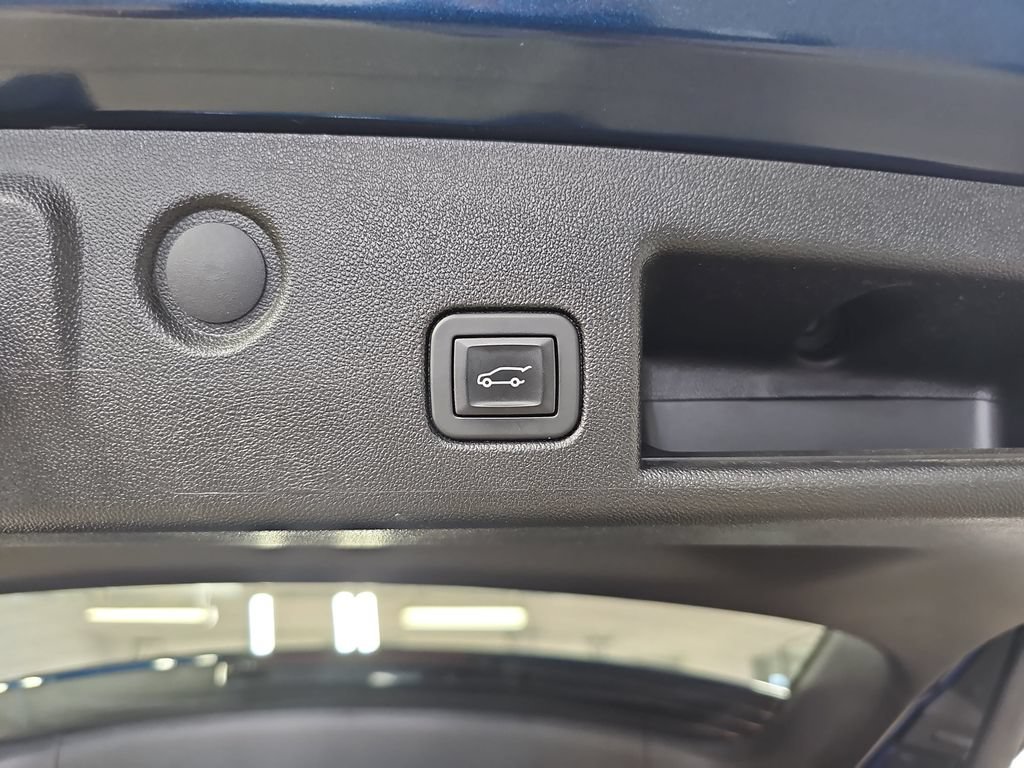 Used 2019 PACIFIC BLUE METALLIC Chevrolet LT image 17
