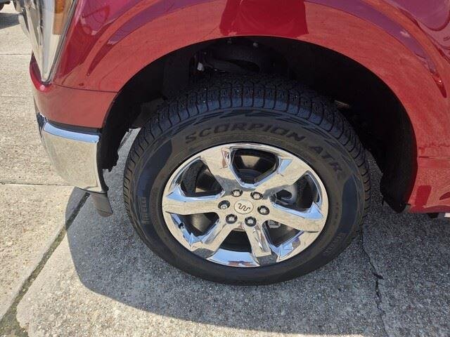 Used 2023 Rapid Red Metallic Tinted Clearcoat Ford King Ranch image 11