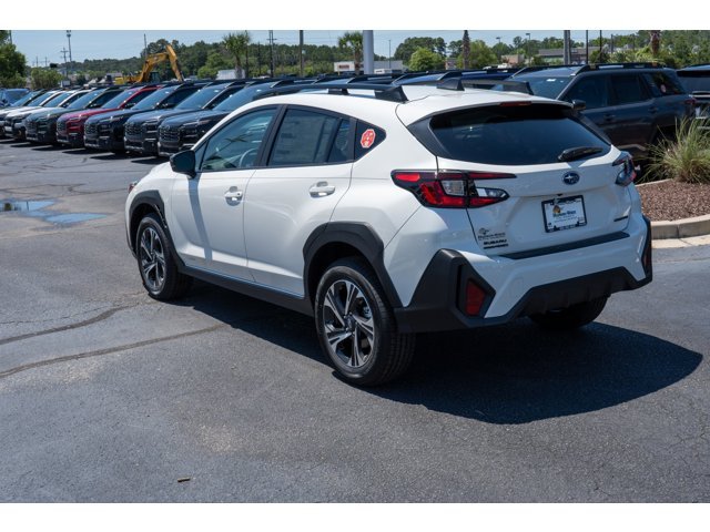 New 2026 CRYSTAL WHITE PEARL Subaru Premium image 5
