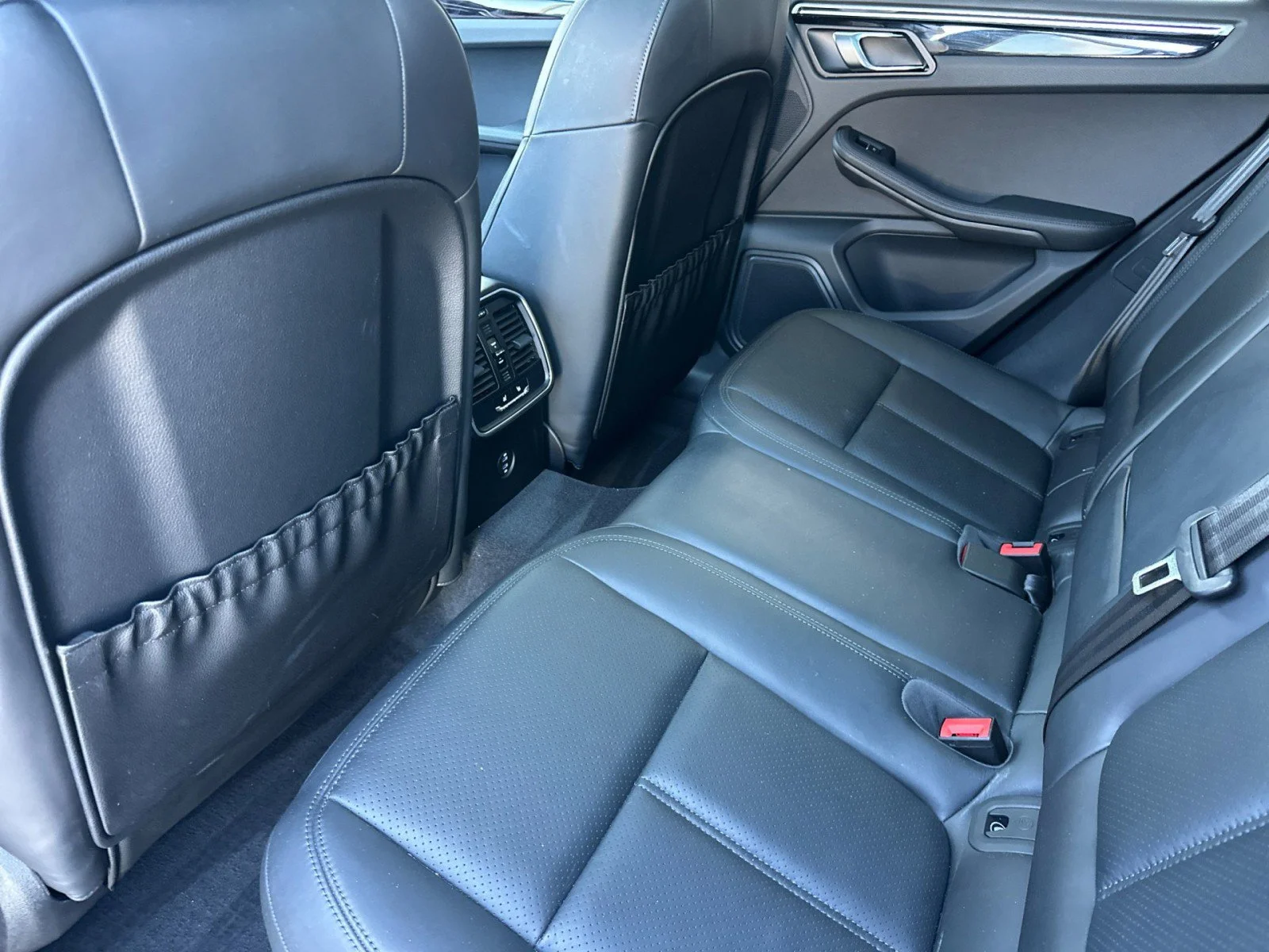 Used 2023 Black Porsche  image 13