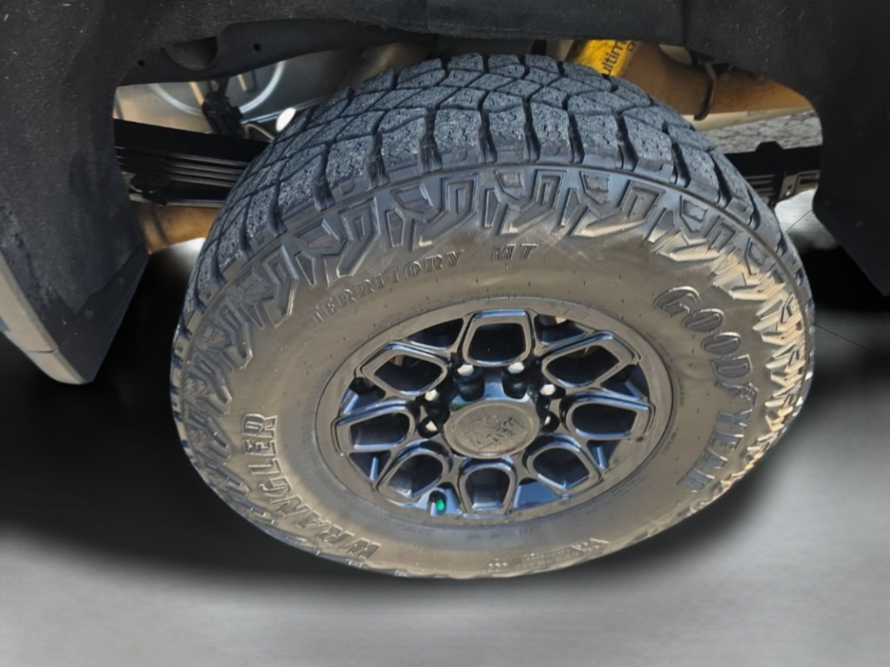 Used 2025 Black Chevrolet ZR2 image 32