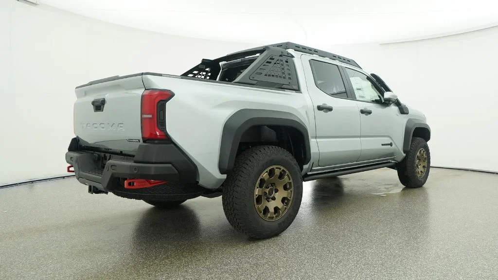 New 2026 Celestial Silver Metallic Toyota Trailhunter image 3