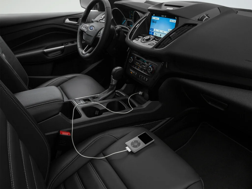 Used 2017 White Ford Titanium image 33