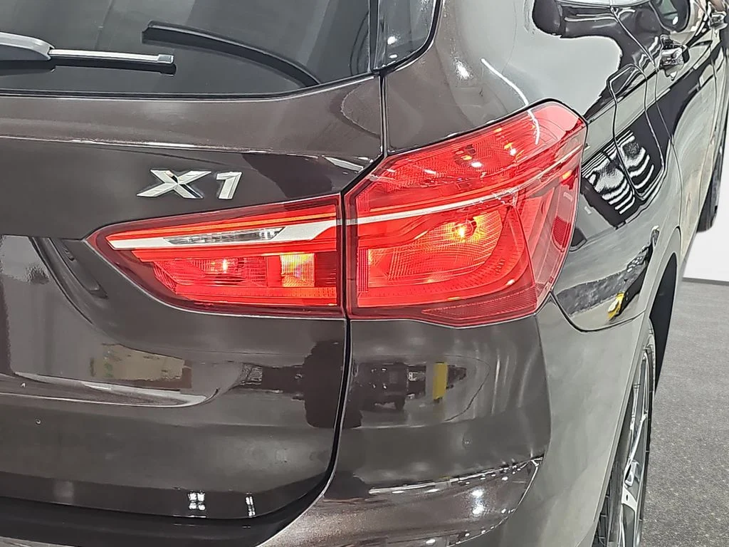 Used 2018 Brown BMW xDrive28i image 35