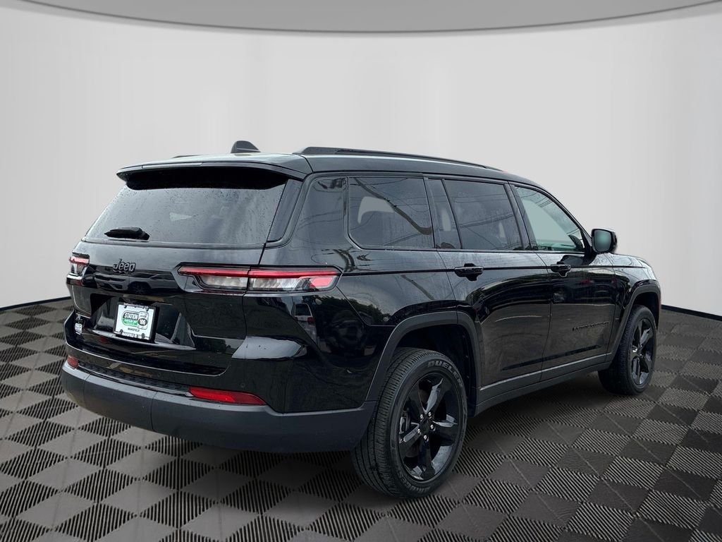 Used 2024 Black Jeep Altitude X image 7
